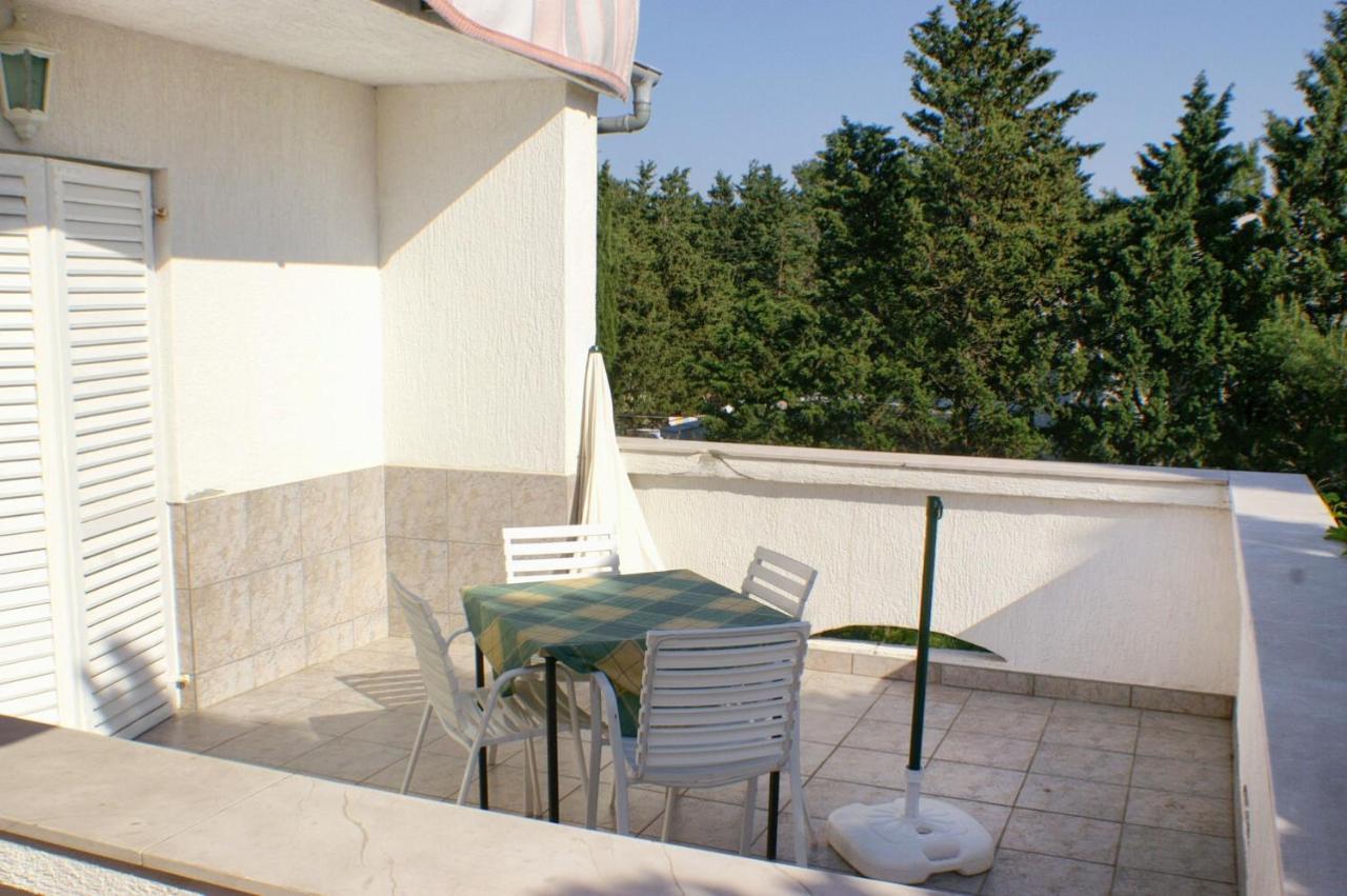 Apartments By The Sea Novalja, Pag - 4052 Ngoại thất bức ảnh